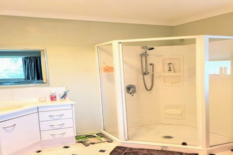 Photo of property in 4 Sunninghurst Drive, Fairfield, Dunedin, 9018