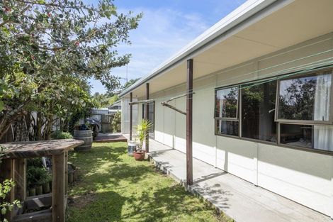 Photo of property in 2/12 Arapiki Road, Stoke, Nelson, 7011