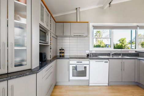 Photo of property in 34 Fuchsia Avenue, Pukete, Hamilton, 3200