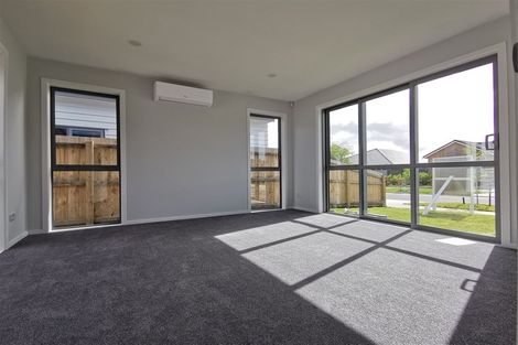 Photo of property in 24 Tarras Road, Kumeu, 0810