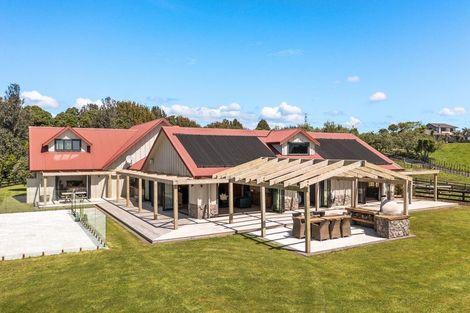 Photo of property in 390a Tukapa Street, Hurdon, New Plymouth, 4310