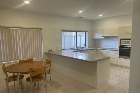 Photo of property in 23 Gillard Place, Eastern Beach, Auckland, 2012