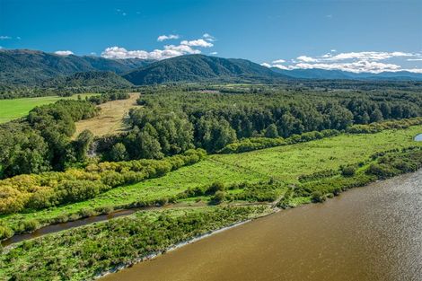 Photo of property in 150 Atarau Road, Atarau, Blackball, 7871