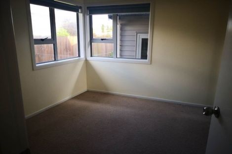 Photo of property in 9 Compass Place, Te Atatu Peninsula, Auckland, 0610