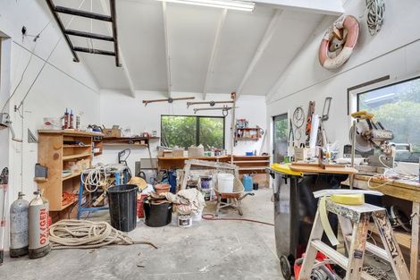 Photo of property in 52 Motuhoa Road, Tairua, 3508