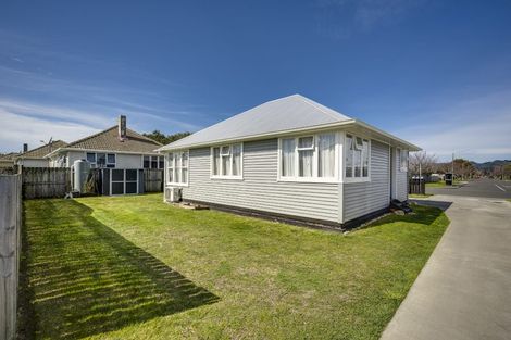 Photo of property in 1122 Jellicoe Street, Mayfair, Hastings, 4122