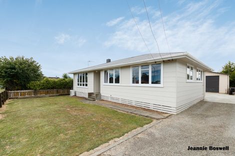 Photo of property in 83 Grey Street, Shannon, 4821