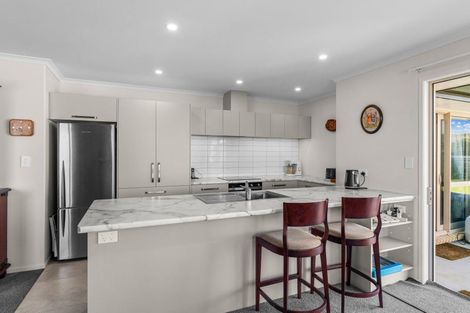 Photo of property in 4 Pipi Place, Baylys Beach, Dargaville, 0377