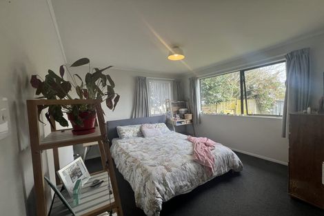 Photo of property in 12 Escort Grove, Awapuni, Palmerston North, 4412