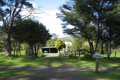 Photo of property in 82 Mcentee Road, Waitakere, Auckland, 0816