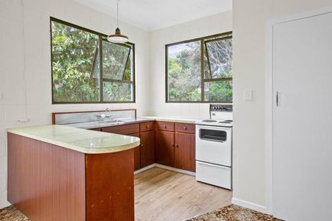 Photo of property in 3 Prudence Place, Oakura, 4314