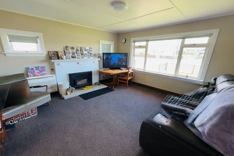 Photo of property in 9 Moorhouse Street, Waimate, 7924