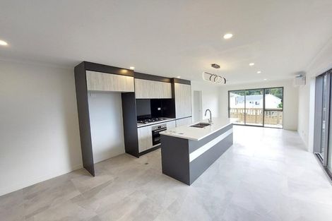 Photo of property in 7/11 Celeste Place, Totara Vale, Auckland, 0627