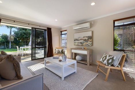 Photo of property in 8 Highlander Place, Welcome Bay, Tauranga, 3112