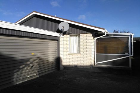 Photo of property in 2/129 Maidstone Road, Ilam, Christchurch, 8041