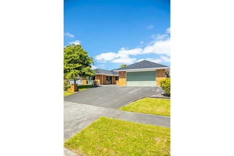 Photo of property in 2 Emyvalie Place, Dannemora, Auckland, 2016