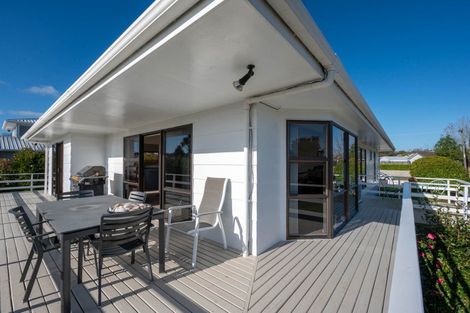 Photo of property in 25 Boundary Road, Waipahihi, Taupo, 3330
