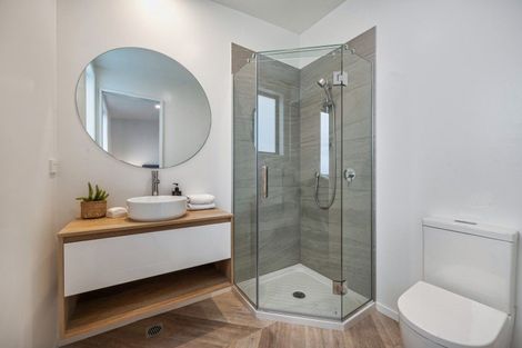 Photo of property in 1/8 Bennett Road, Pakuranga, Auckland, 2010