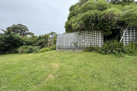 Photo of property in 1/3 Torwood Road, Khandallah, Wellington, 6035