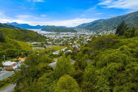 Photo of property in 15 Webster Place, Picton, 7220