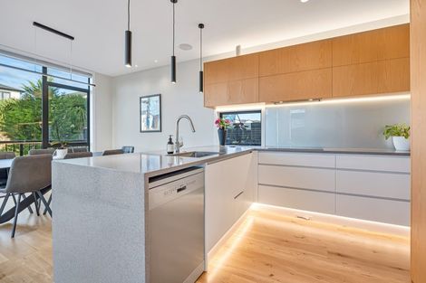 Photo of property in 39 Craigs Way, Hobsonville, Auckland, 0616