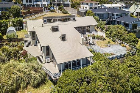 Photo of property in 9 Tregear Place, Camborne, Porirua, 5026