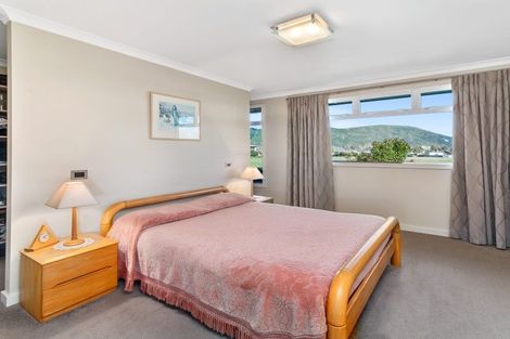 Photo of property in 19 Montgomery Crescent, Kinloch, Taupo, 3377