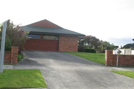 Photo of property in 34 Kilkenny Place, Fitzherbert, Palmerston North, 4410