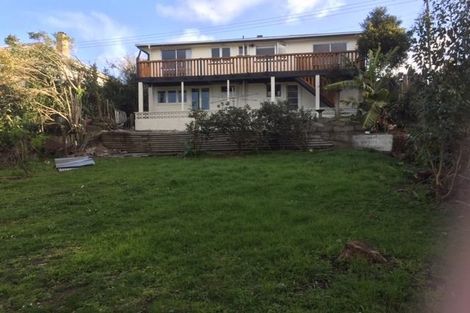 Photo of property in 321 Glenfield Road, Glenfield, Auckland, 0629