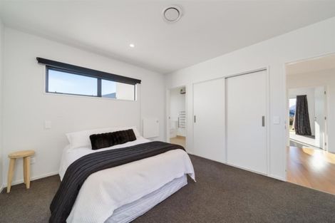 Photo of property in 18 Centre Crescent, Wanaka, 9305