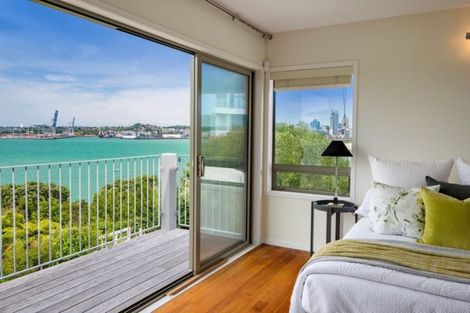 Photo of property in 31a Stanley Point Road, Stanley Point, Auckland, 0624