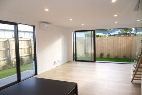 Photo of property in 16 Inglis Street, Seatoun, Wellington, 6022