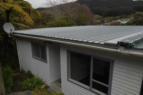 Photo of property in 13b Florio Terrace, Tawa, Wellington, 5028