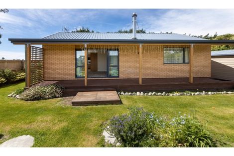 Photo of property in 13 Brooker Place, Kirwee, Darfield, 7571