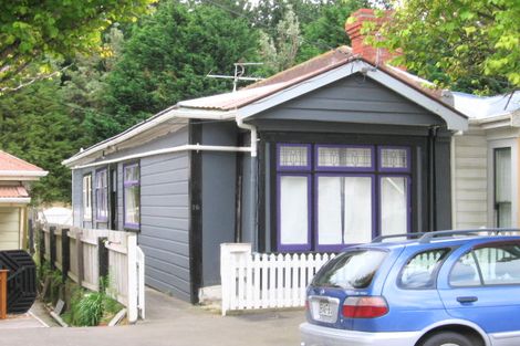 Photo of property in 16 Royal Street, Berhampore, Wellington, 6023