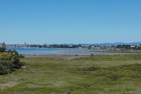 Photo of property in 36 Esmonde Road, Takapuna, Auckland, 0622