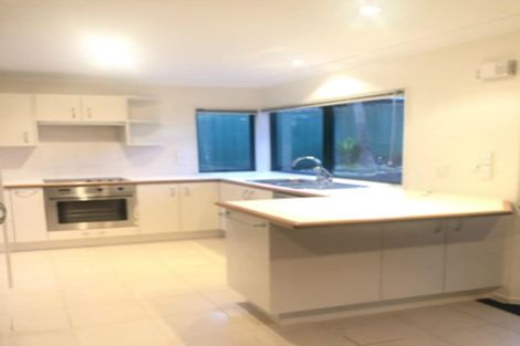 Photo of property in 3 John Brooke Crescent, East Tamaki Heights, Auckland, 2016