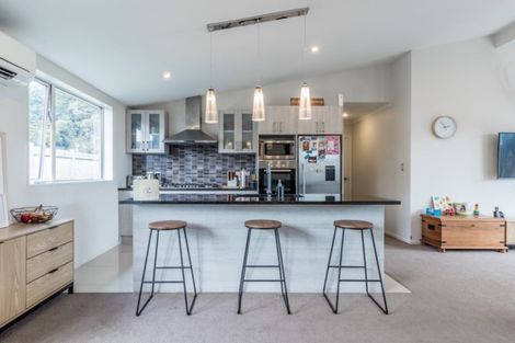 Photo of property in 6 Allendale Place, Morrinsville, 3300