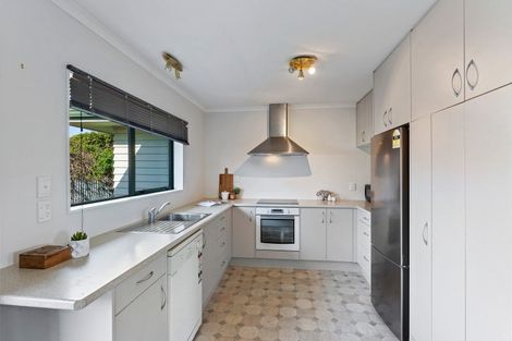 Photo of property in 6 Waihurihia Street, Otaki, 5512