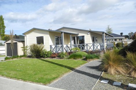 Photo of property in 6a Hayes Street, Waimate, 7924