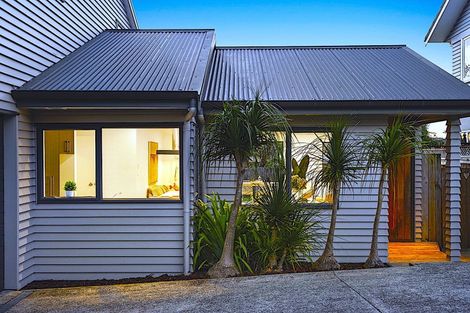 Photo of property in 44a Baird Street, Howick, Auckland, 2014