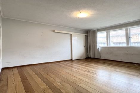 Photo of property in 44 Wilsher Crescent, Henderson, Auckland, 0612