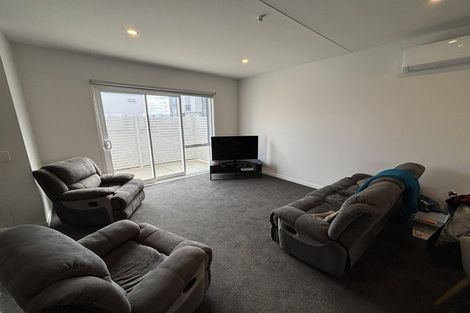 Photo of property in 24/30 Adventure Drive, Whitby, Porirua, 5024