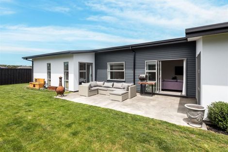 Photo of property in 11 Merino Crescent, Amberley, 7410