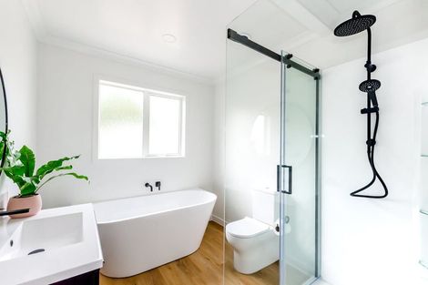 Photo of property in 21 Ruru Street, Waikanae, 5036