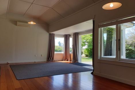 Photo of property in 96 Havelock Road, Havelock North, 4130