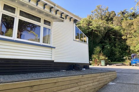 Photo of property in 17-19 Kilgour Road, Greymouth, 7805