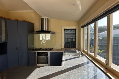 Photo of property in 51 Rotherham Terrace, Miramar, Wellington, 6022