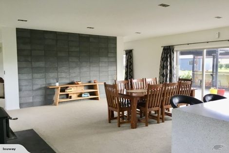 Photo of property in 10 Landsborough Drive, Darfield, 7571