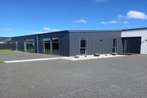 Photo of property in 9 Summerleas Lane, Halswell, Christchurch, 8025